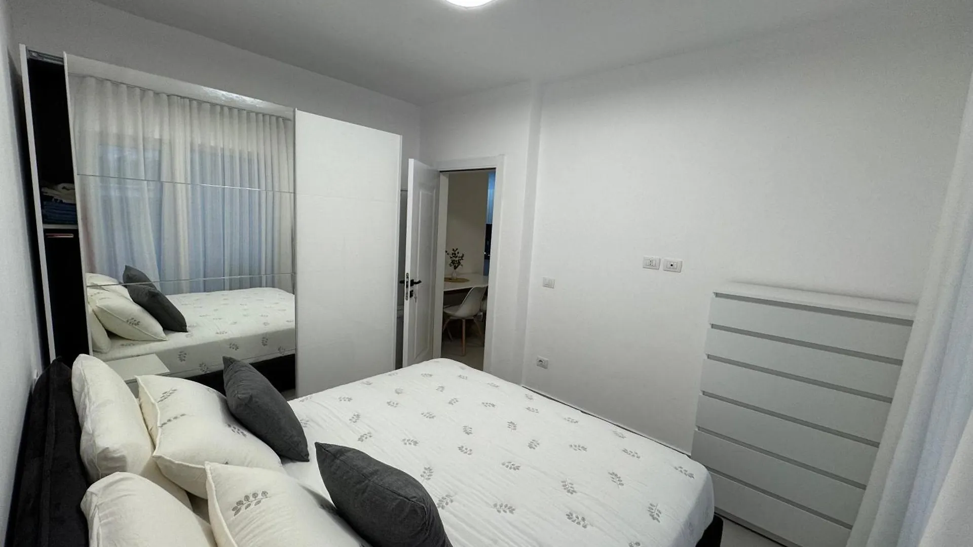 Golem Serenity 1Bedroom Apartment Albania